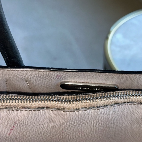 Michael Kors black handbag with silver metallic design and signature MK … - Picture 8 of 10